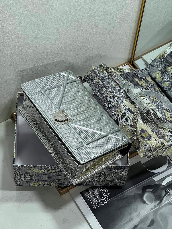 ELE - Dir Bags - 647