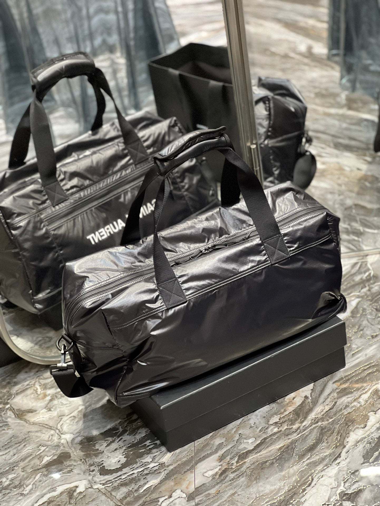 YSSL Nuxx Duffle Black For Women, Women’s Bags 19.6in/50cm YSL 581374HO21Z1054