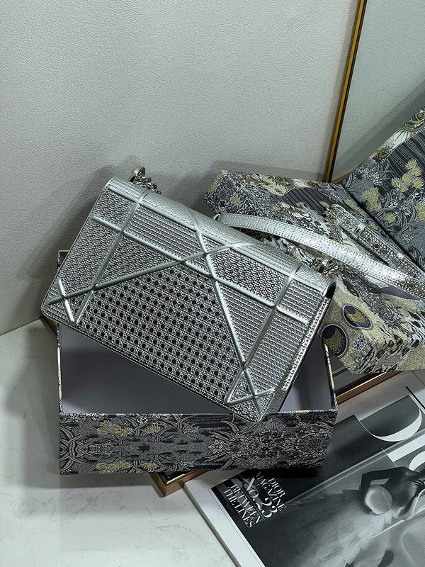 ELE - Dir Bags - 647