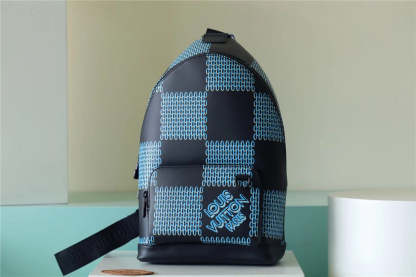 LV Racer Damier Spray Blue For Men, Backpacks 16in/41cm LV��