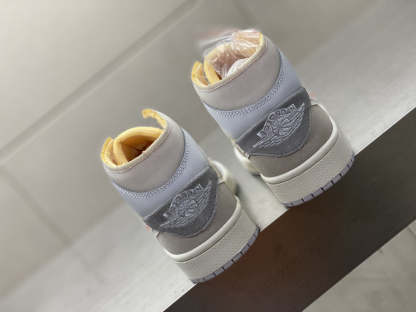 Nike air Jordan 1 Mid SE Craft ���Inside Out��� Beige For Men DQ3726-100