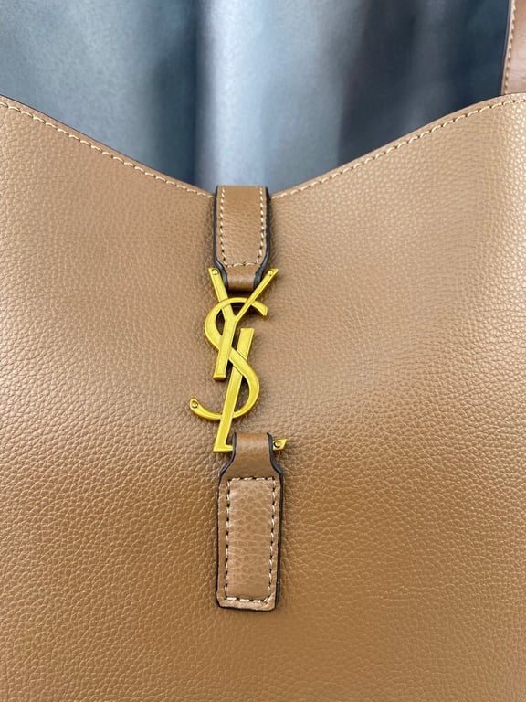 SAINT LAURENT LE 5 A 7 SOFT SMALL HOBO BAG IN SMOOTH LEATHER BROWN