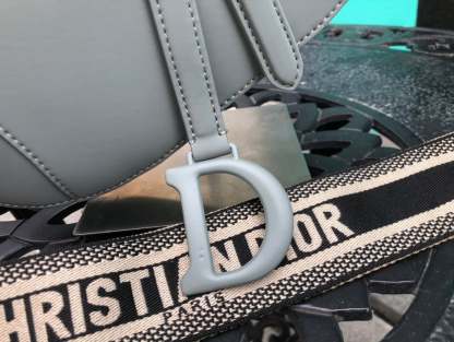 DIR SADDLE ULTRA MATTE CALFSKIN GREY