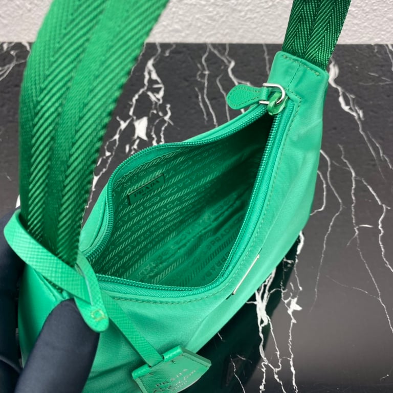PR RE-NYLON RE-EDITION 2000 MINI-BAG MINT GREEN