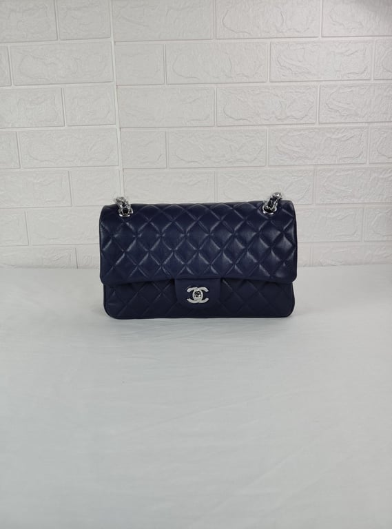 CHL CLASSIC MEDIUM LAMBSKIN FLAP NAVY AND SILVER 25CM