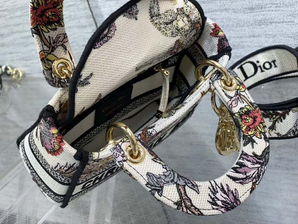 DIR MEDIUM LADY D-LITE BAG WHITE JARDIN BOTANIQUE EMBROIDERY 24CM
