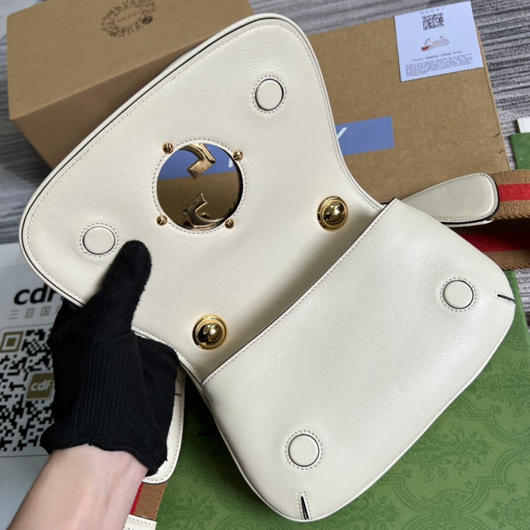 GC698643 shoulder bag brown、white、black