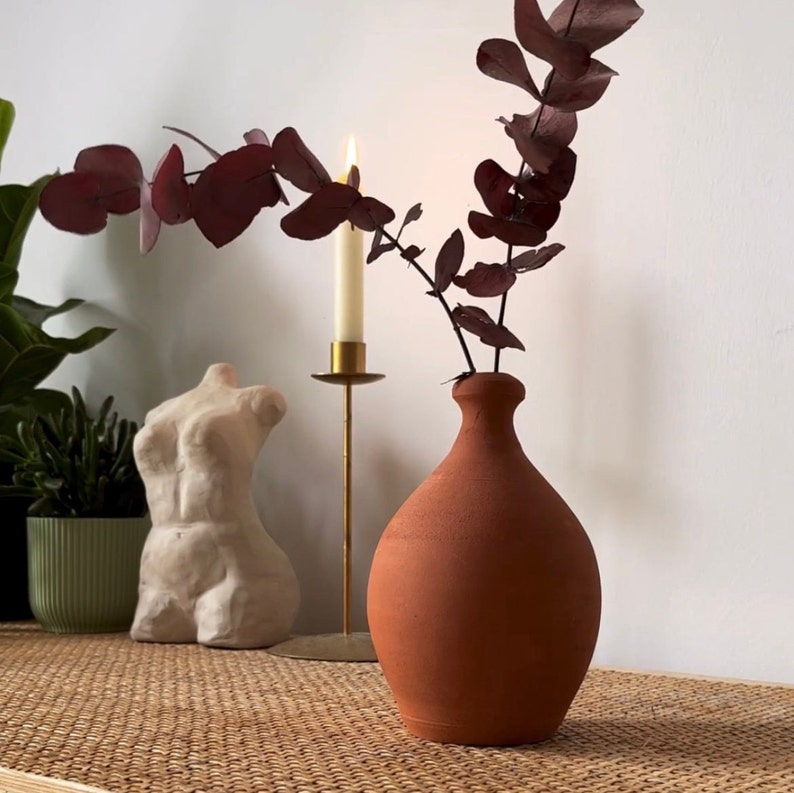 Thumb watering can - terracotta