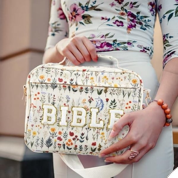 Pretty Bible Bag for Women - Ideal for Church & Gifting