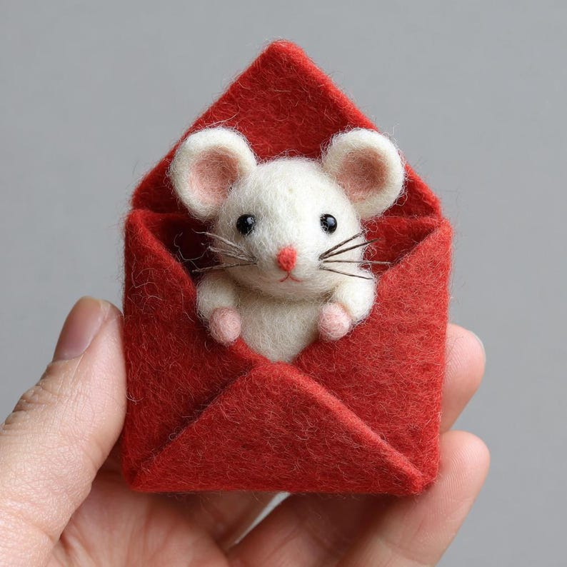 Needle Felted Mouse🐭, Valentine's Day Gift💖