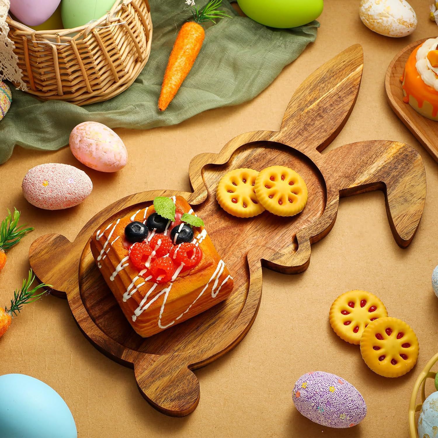 Easter bunny-patterned carved wooden candy tray, suitable for children.