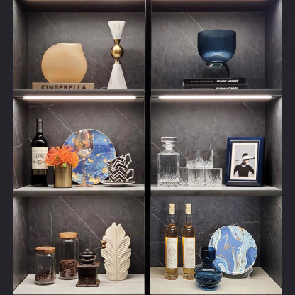 Modern Showroom Simple Home Furnishing Soft Decorations: Wine Cabinet Photo Frames, Artificial Flowers, Ceramic, and Glass Ornaments