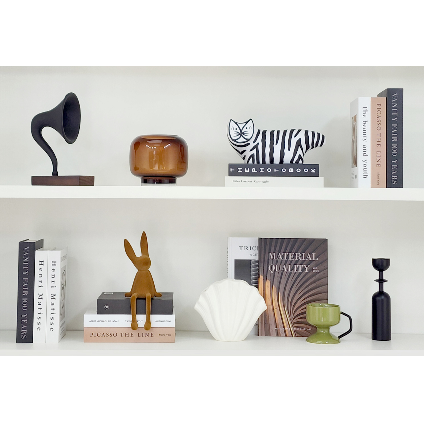 Modern minimalist model room bookshelf TV cabinet soft decor tabletop creative crafts home ornaments