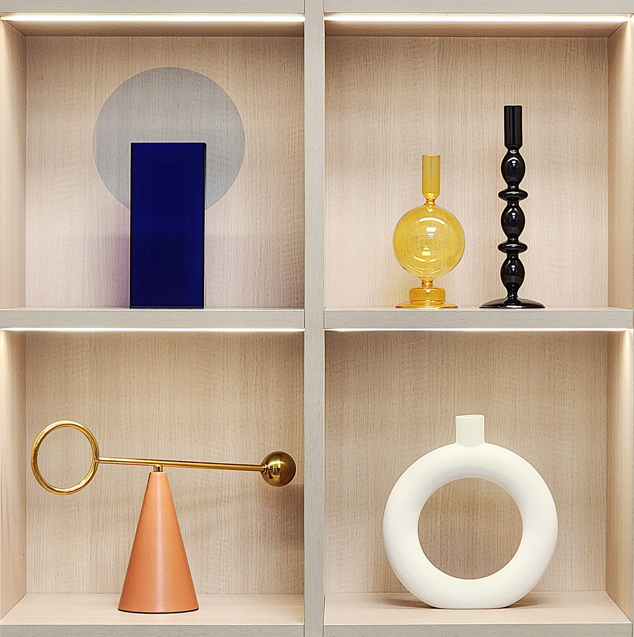 Soft Furnishing Ornaments for Living Room & Bookshelf: Ceramic and Glass Home Crafts