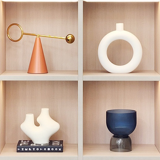 Creative Crafts & Soft Furnishings for Living Room Bookshelf and Desktop