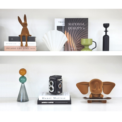 Modern minimalist model room bookshelf TV cabinet soft decor tabletop creative crafts home ornaments