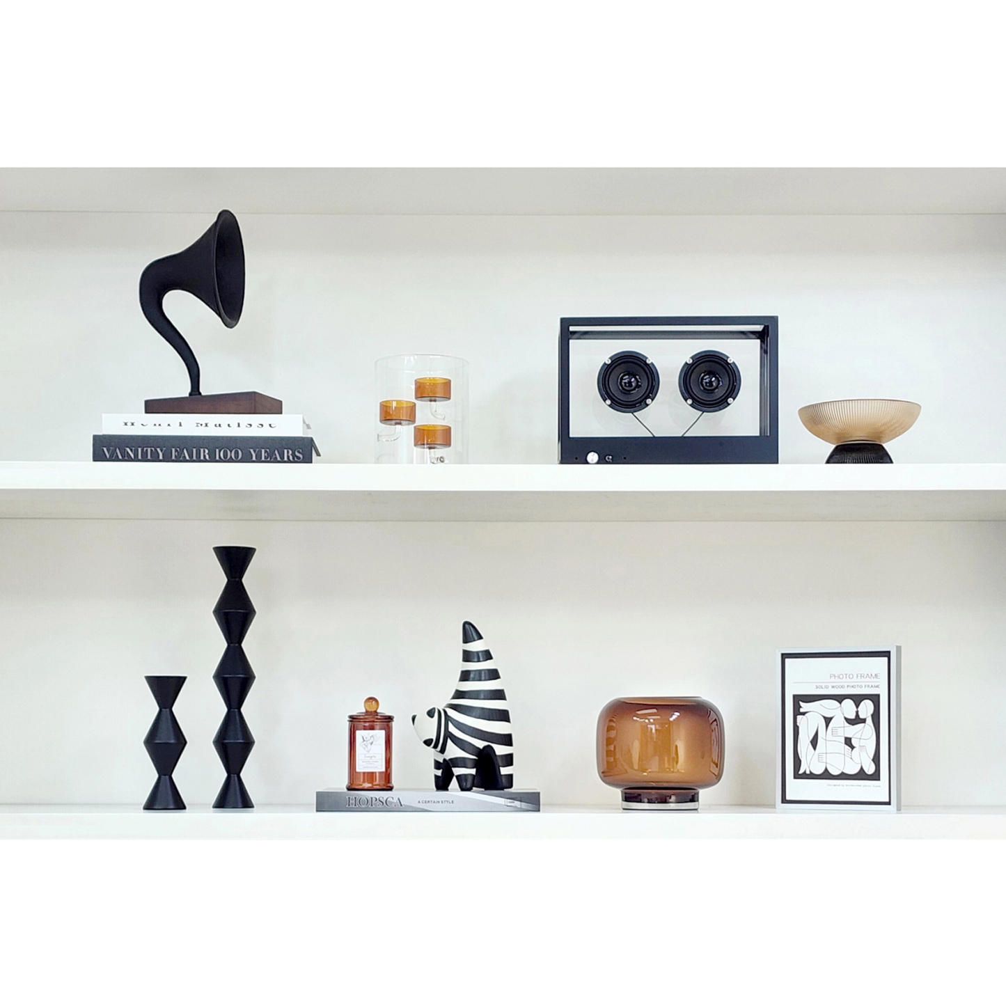 Modern minimalist model room bookshelf TV cabinet soft decor tabletop creative crafts home ornaments