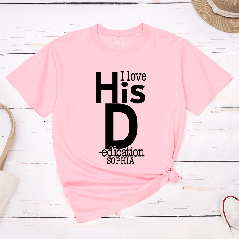 Personalized Couple Minimalist I Love Her Personality Matching T-Shirt with Name Valentine's Day T-Shirt for Husband Wife Boyfriend Girlfriend Gift