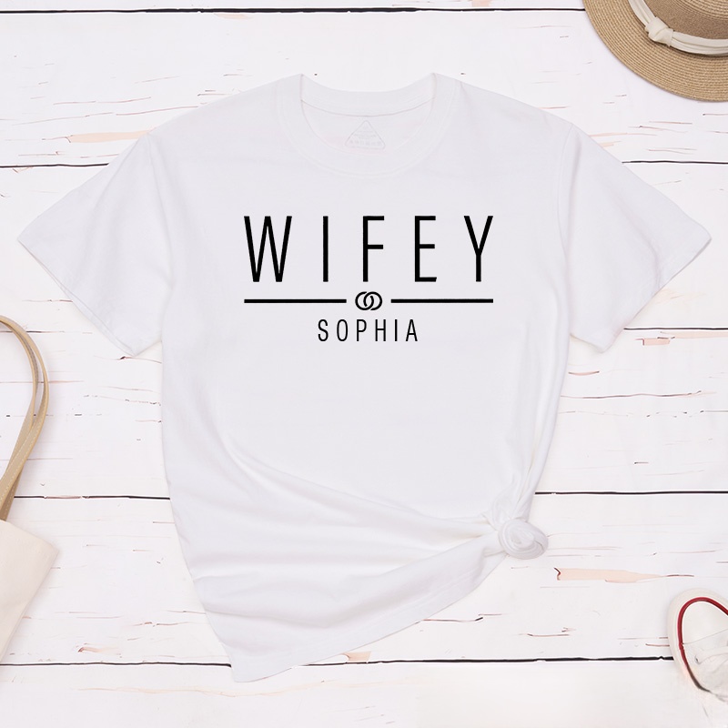 Personalized Couple Hubby and Wifey Matching T-Shirt with Name Valentine's Day T-Shirt for Husband Wife Boyfriend Girlfriend Gift