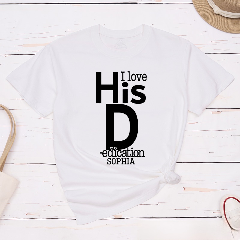 Personalized Couple Minimalist I Love Her Personality Matching T-Shirt with Name Valentine's Day T-Shirt for Husband Wife Boyfriend Girlfriend Gift