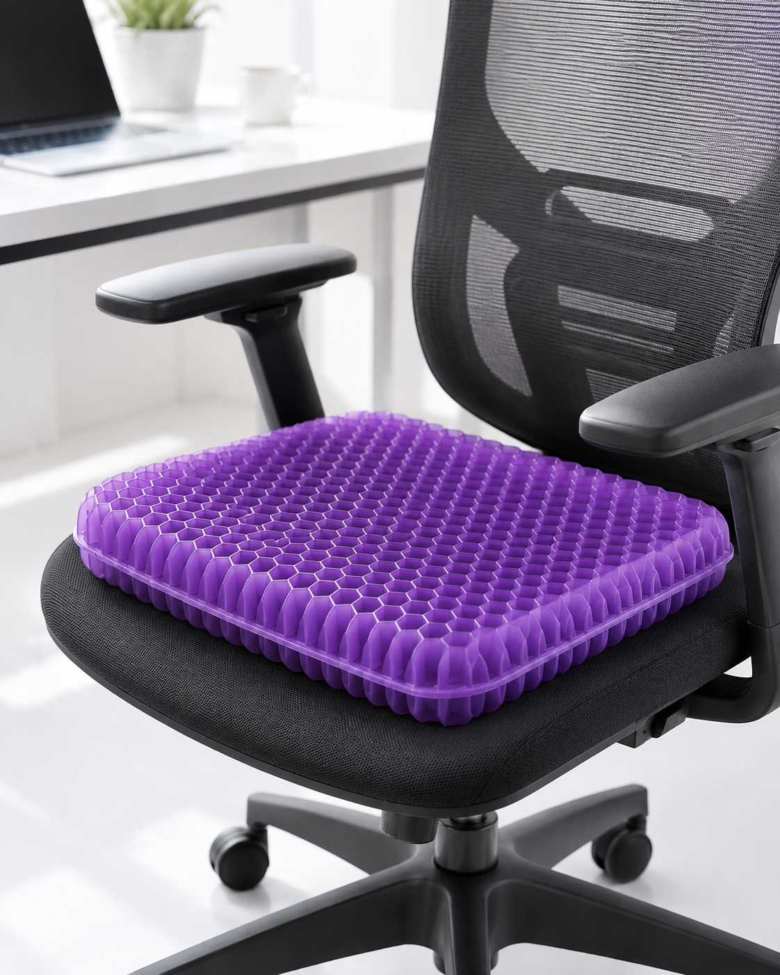 Recommended product image to replace: ergonomic silicone gel seat cushion in blue or purple on a white background