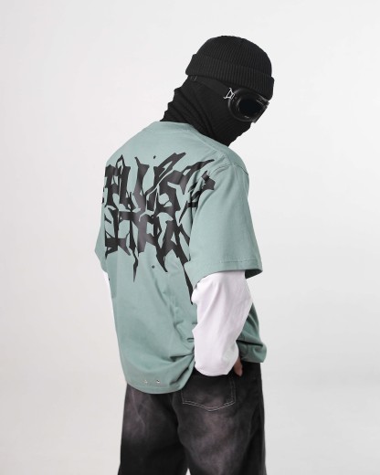 DEKU OVERSIZE T-SHIRT