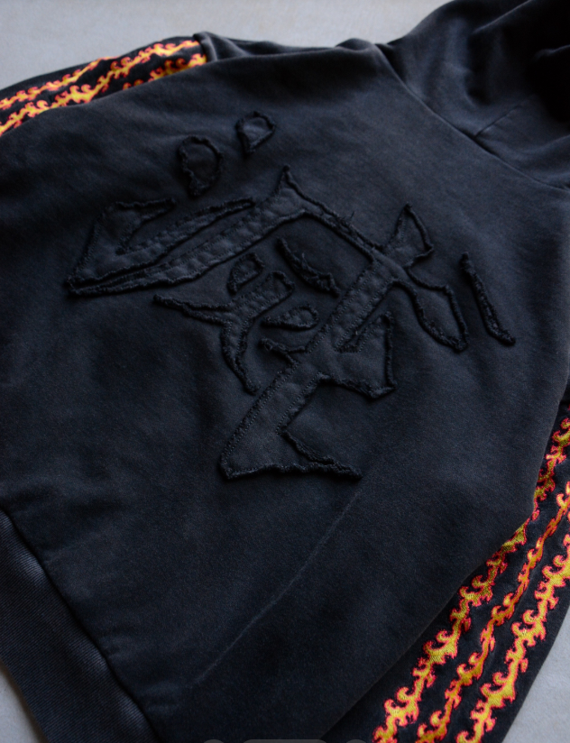 SUN BREATHING SWEATSUITS