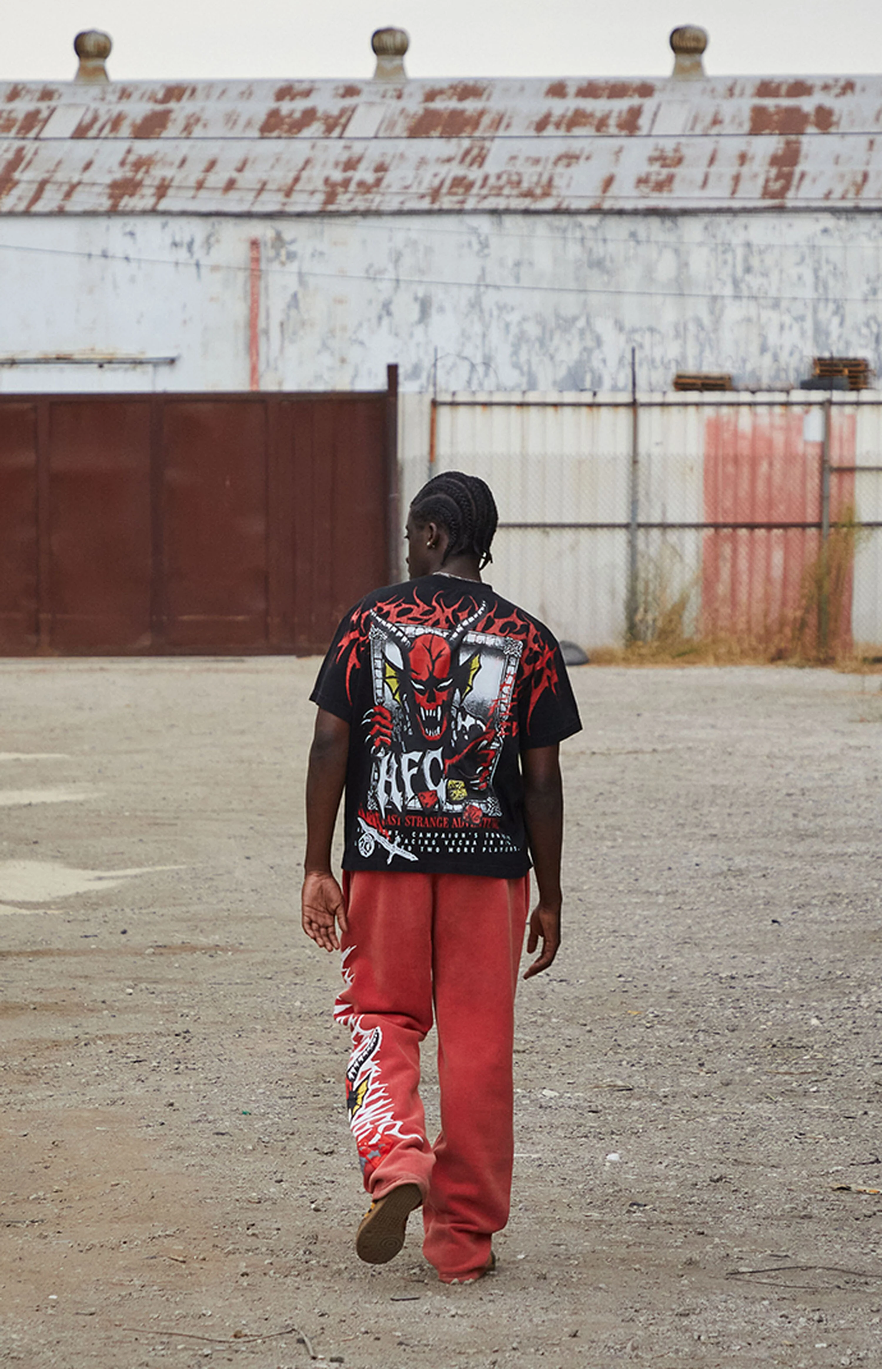 Stranger Things Hellfire Lives Oversized T-Shir