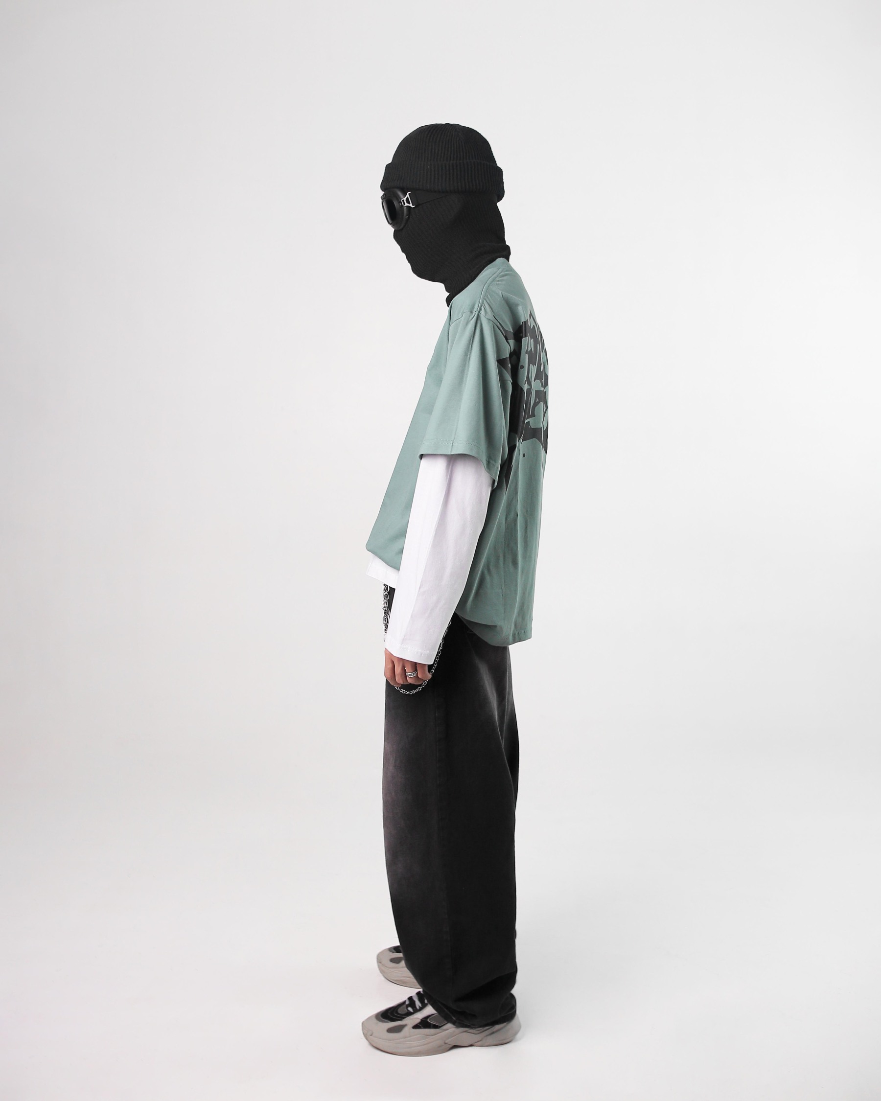 DEKU OVERSIZE T-SHIRT