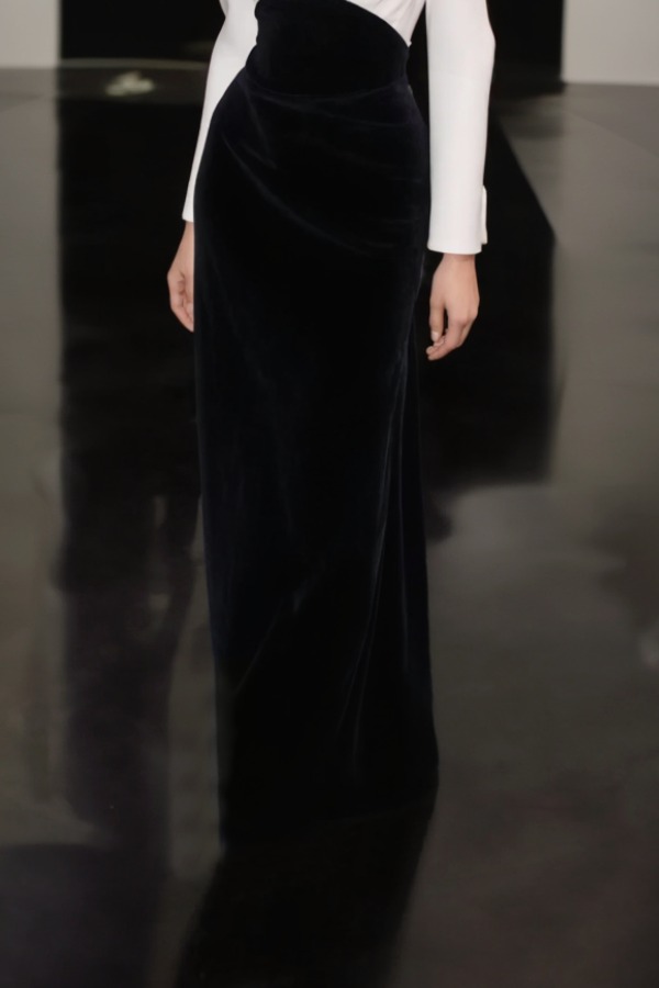 Formal Evening Dress Black White V Neck Maxi Velvet Dress