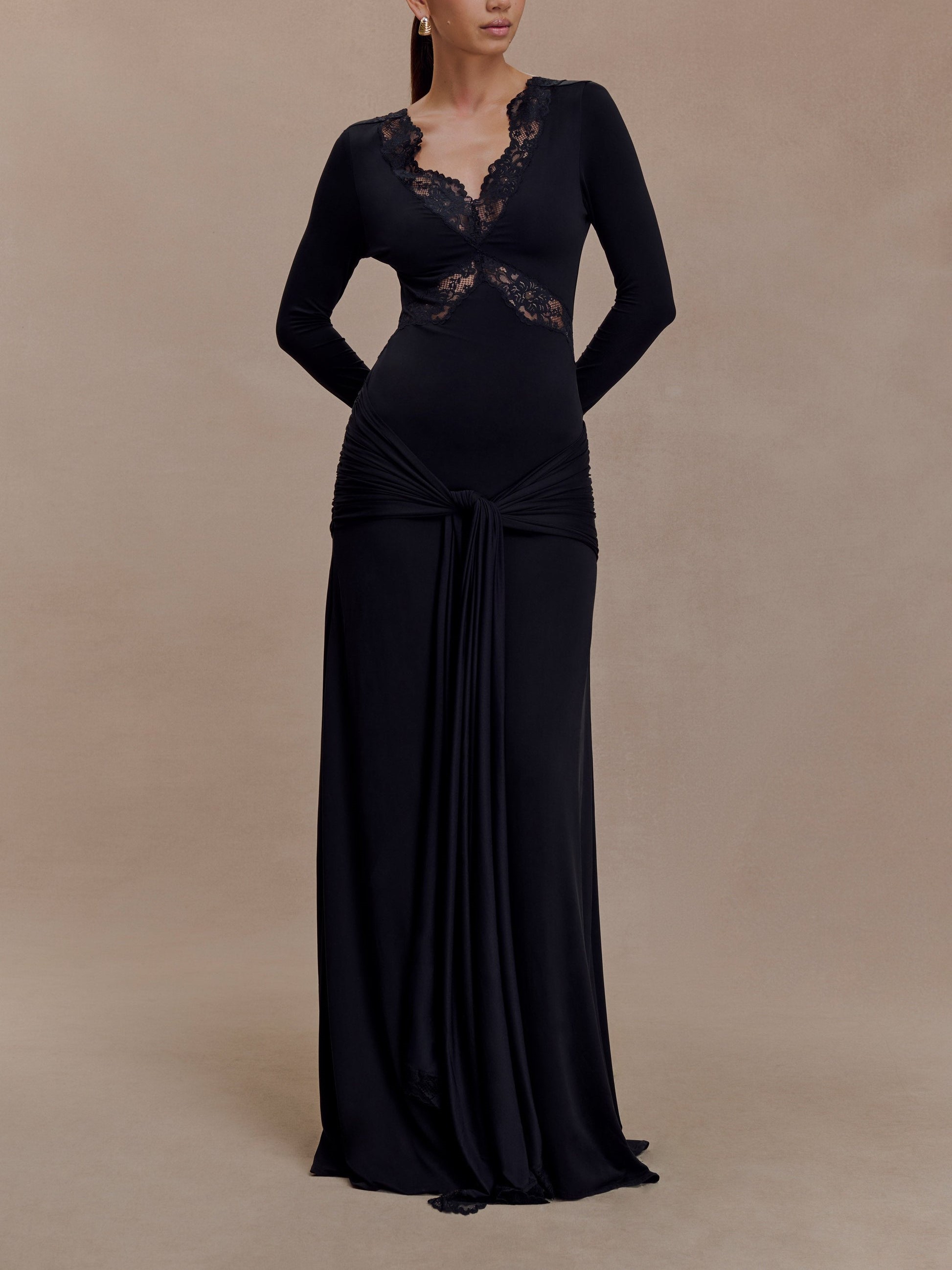 Vulldy Slinky Lace Maxi Dress - Black