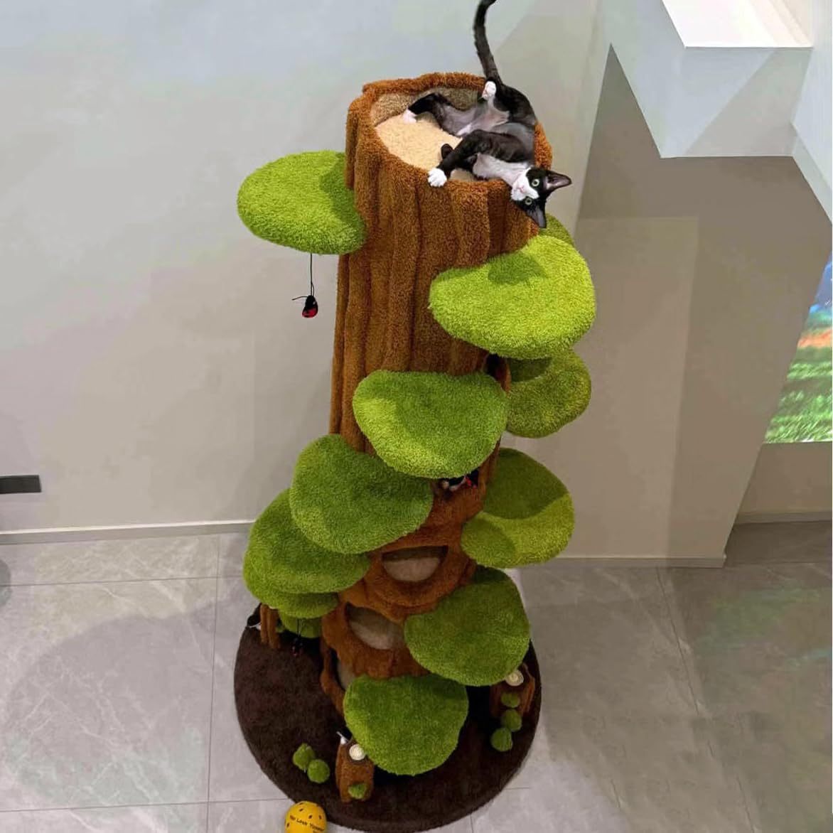 🐱 Oversized Luxury Cat Tree Tower for Multi-Cat Homes