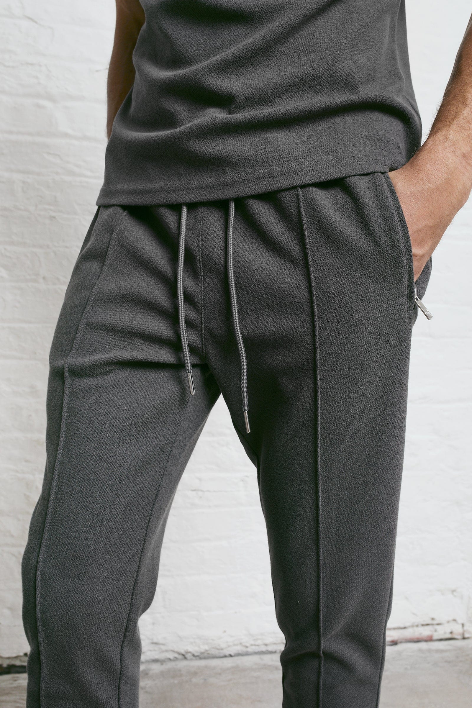 Textured Smart Pleated Pant - Charcoal