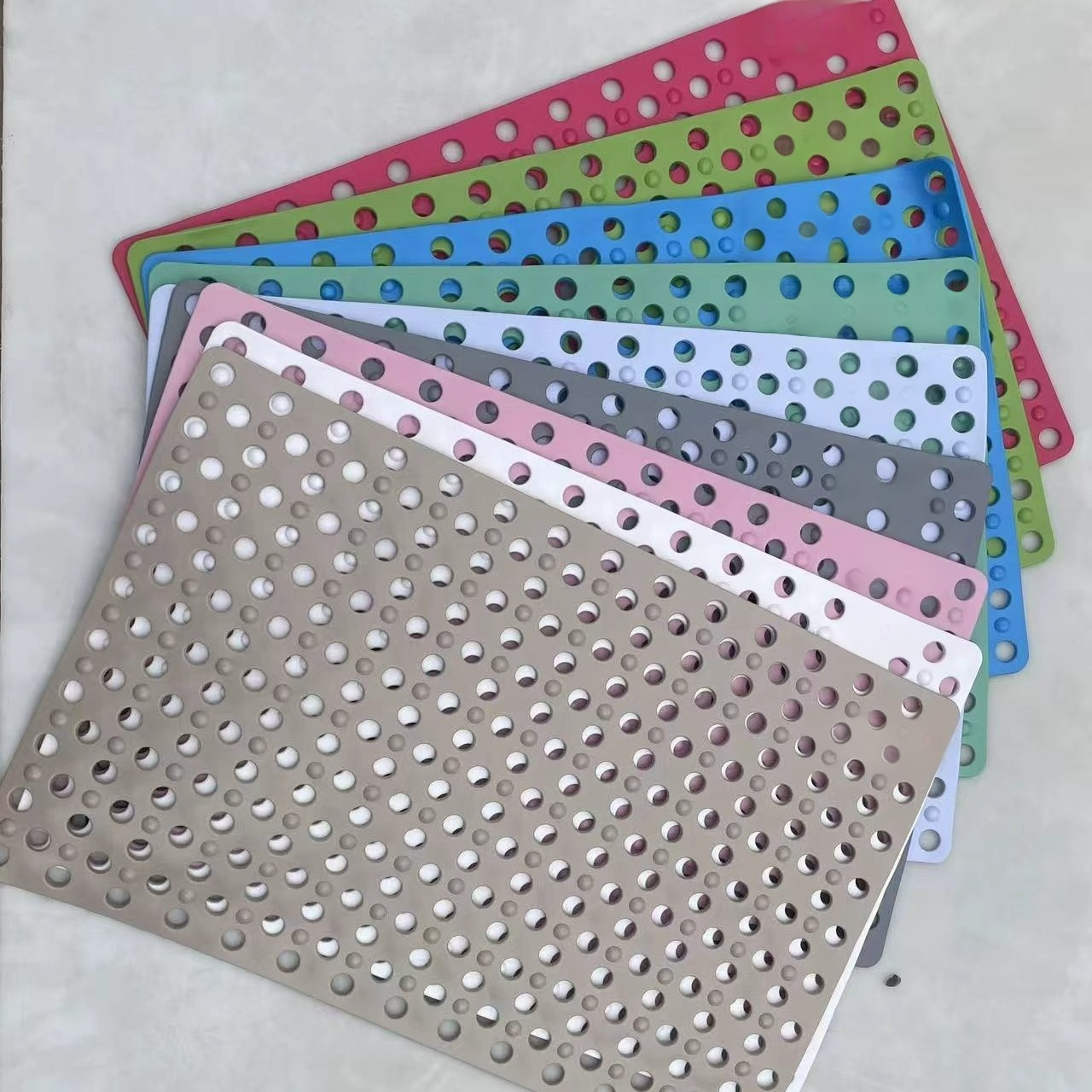🚀 Non-Slip Mat: Grip to prevent dangerous slips, No more bathroom falls!