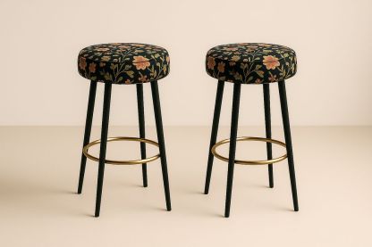 Tabouret haut en acier avec assise en tissu floral noir et anneau doré-Albahaven