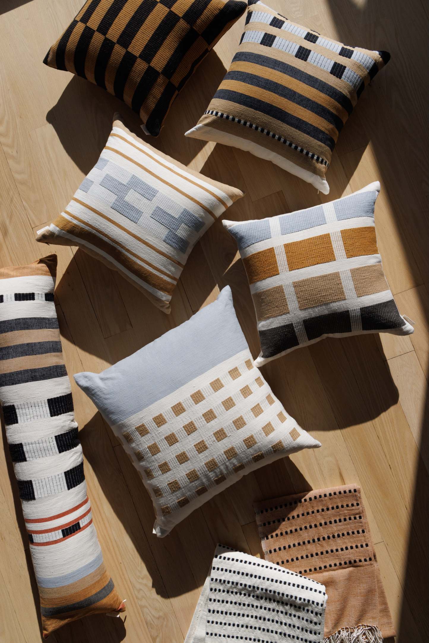 Lom Pillow - Travertine