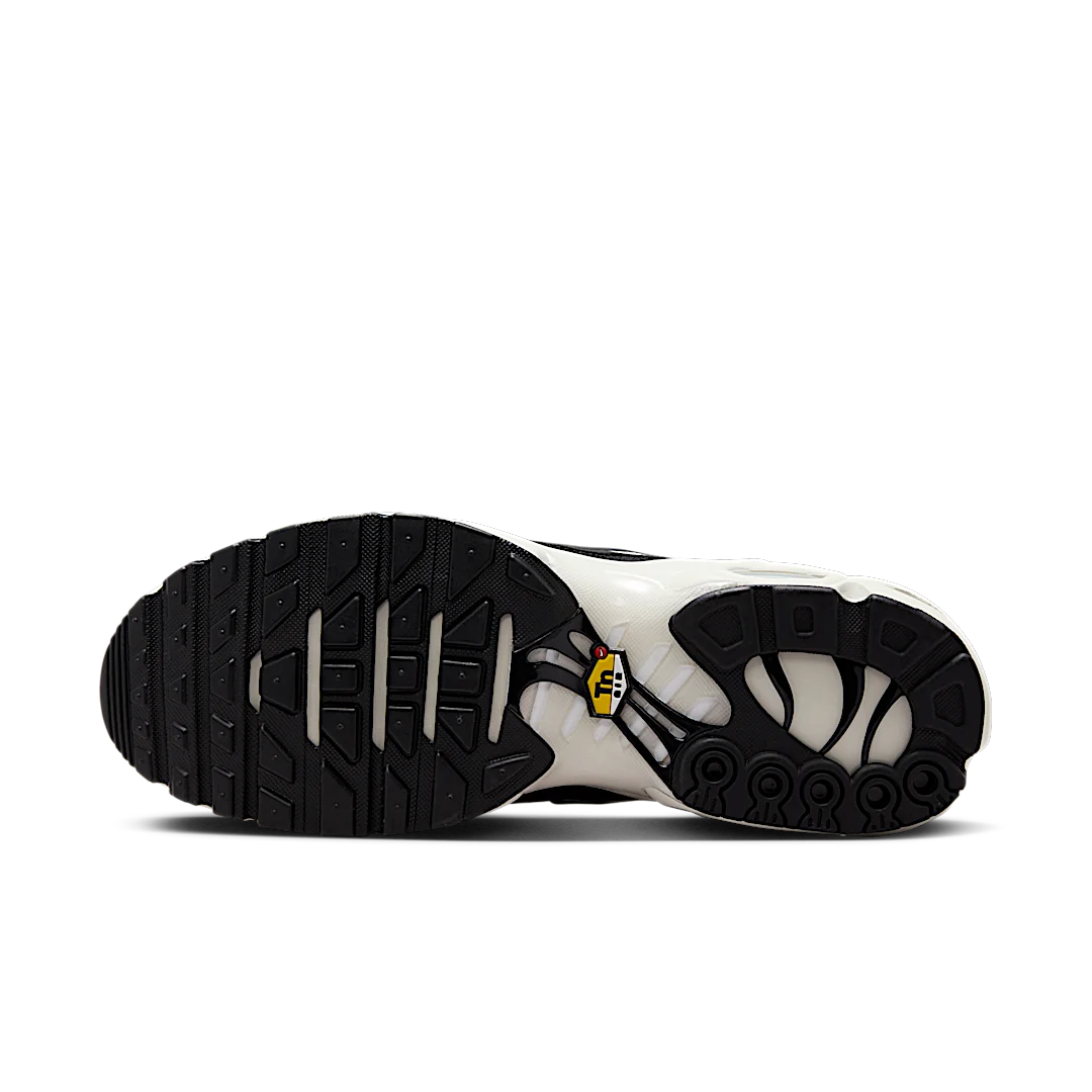 niqdfke Air Max Plus Panda