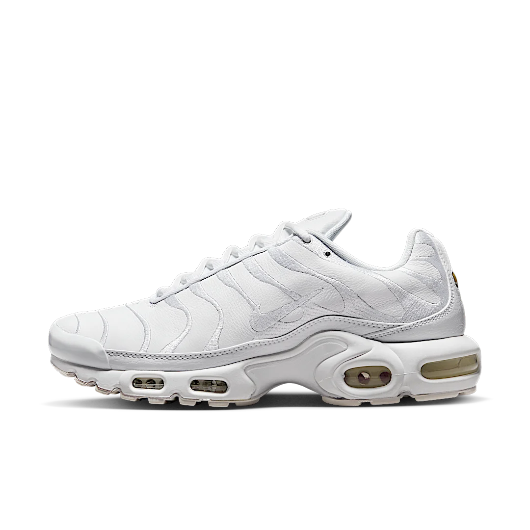 niqdfke Air Max Plus Triple White