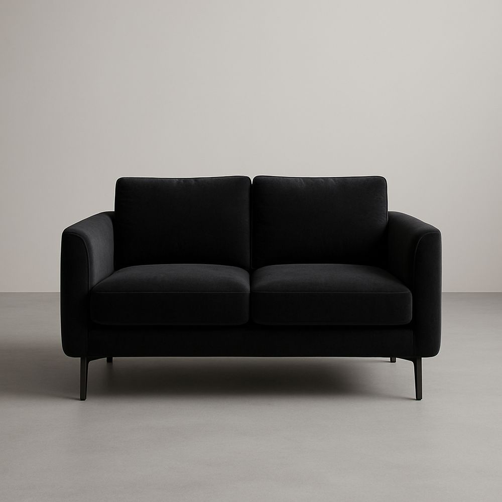 Divano due posti in tessuto nero con struttura in legno