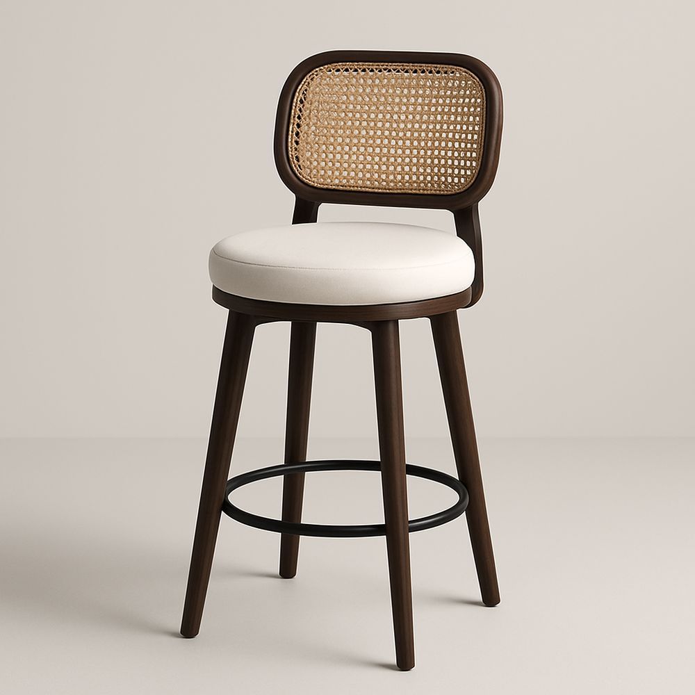 Sgabello in Legno con Seduta Imbottita in Poliestere Bianco e Schienale in Rattan