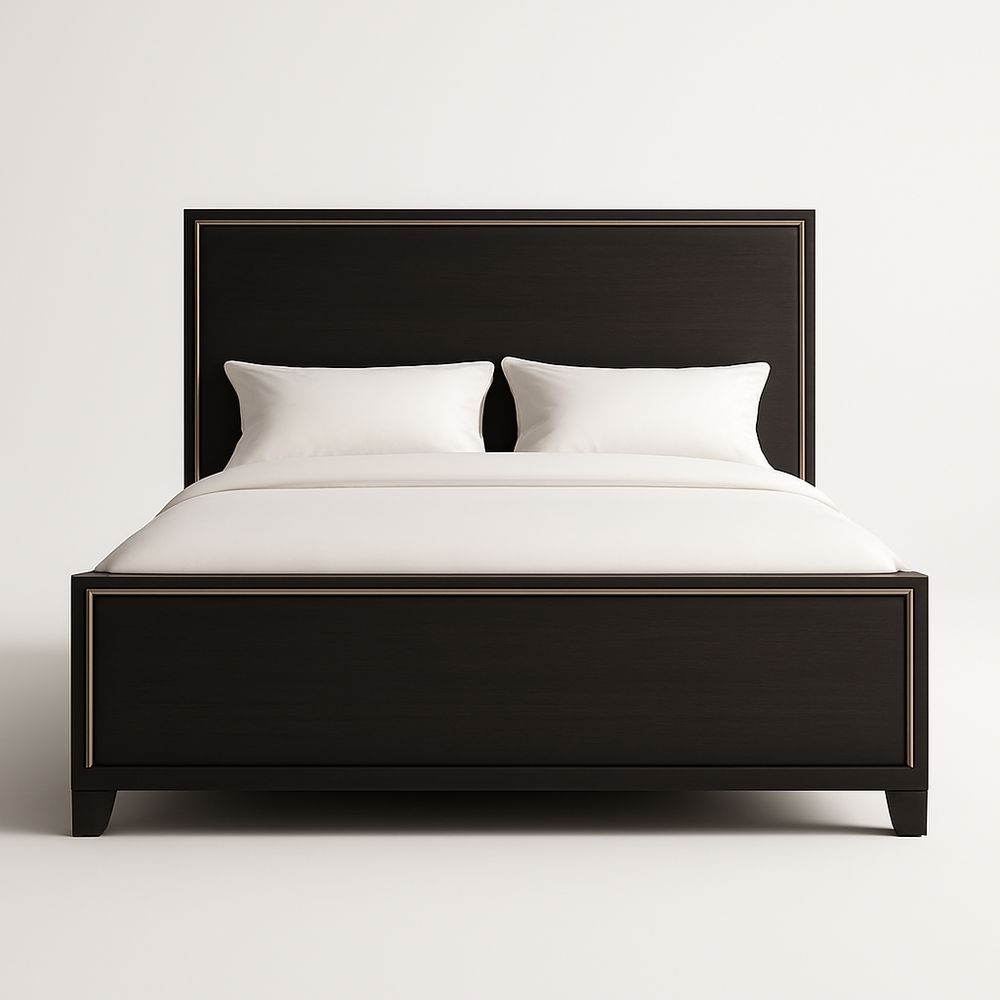 Letto matrimoniale in legno nero con cuscini bianchi