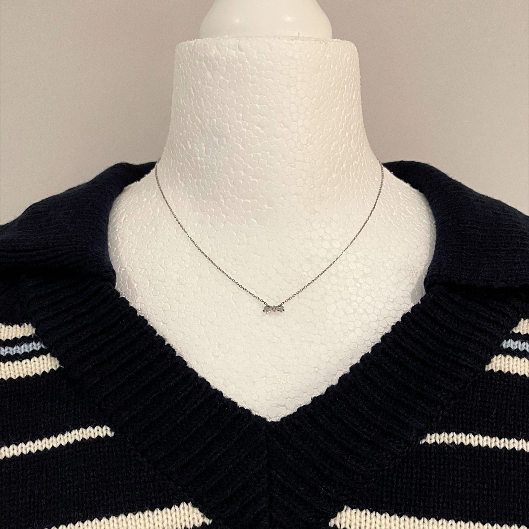 A203 Tie The Charm Necklace