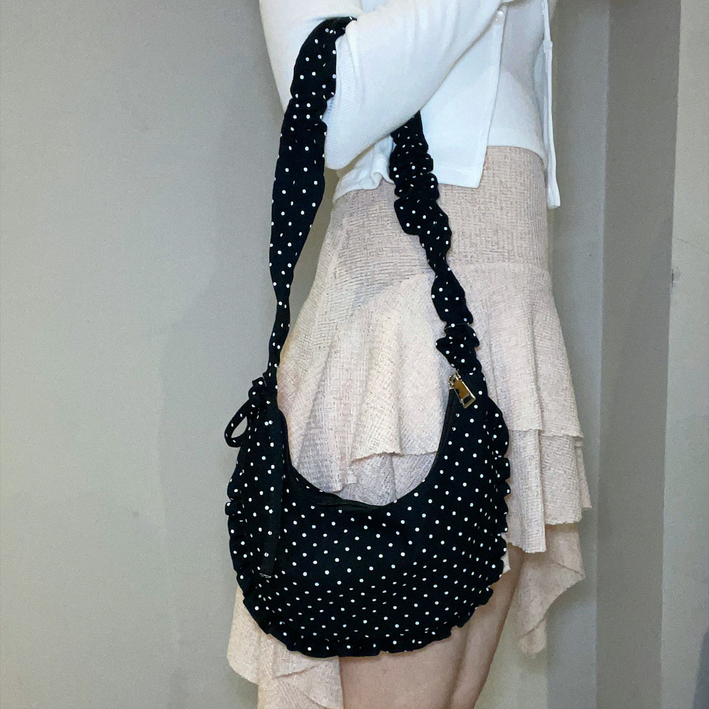 B101 Petite Poise Bag