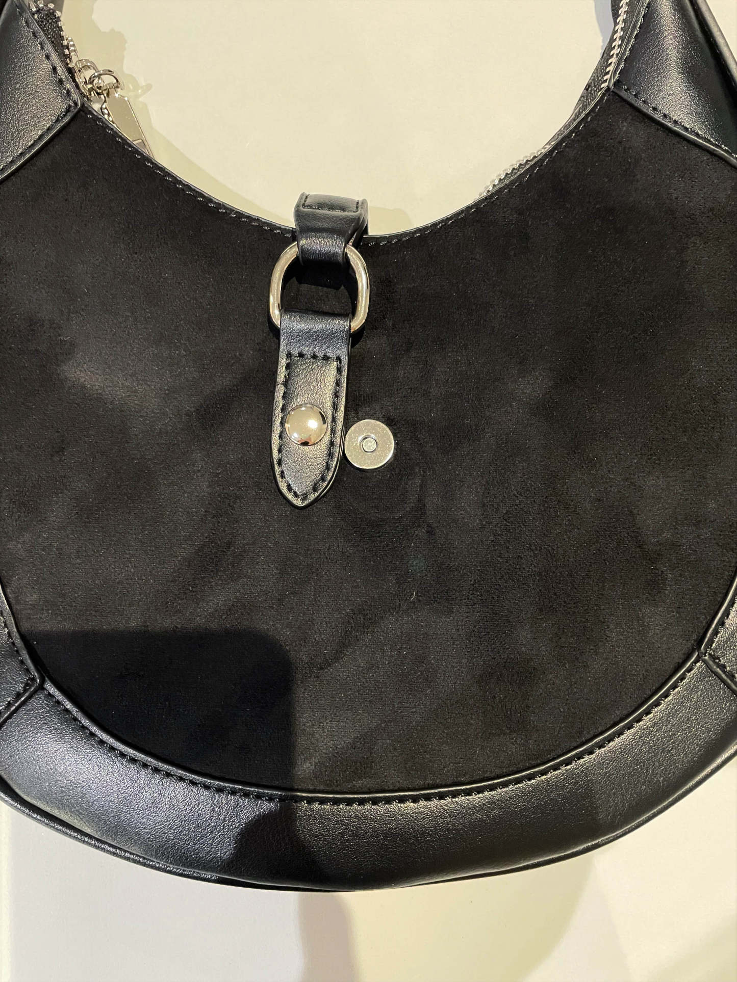 B201 Midnight Curve Bag