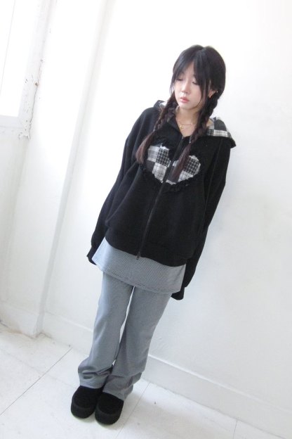 [Preorder 1st Drop Price] C1001 Softcore Riot Heart Hoodie