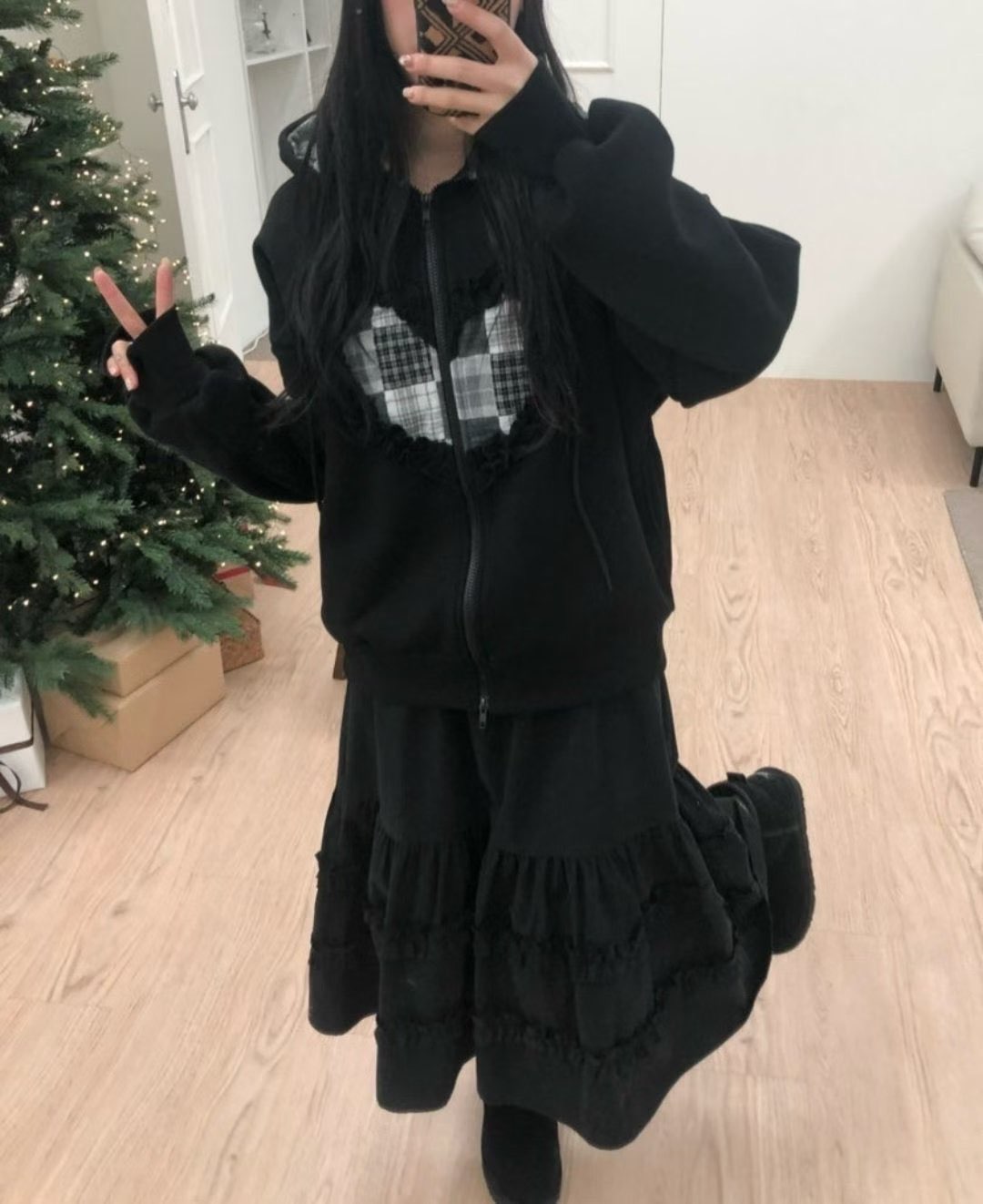 [Preorder 1st Drop Price] C1001 Softcore Riot Heart Hoodie