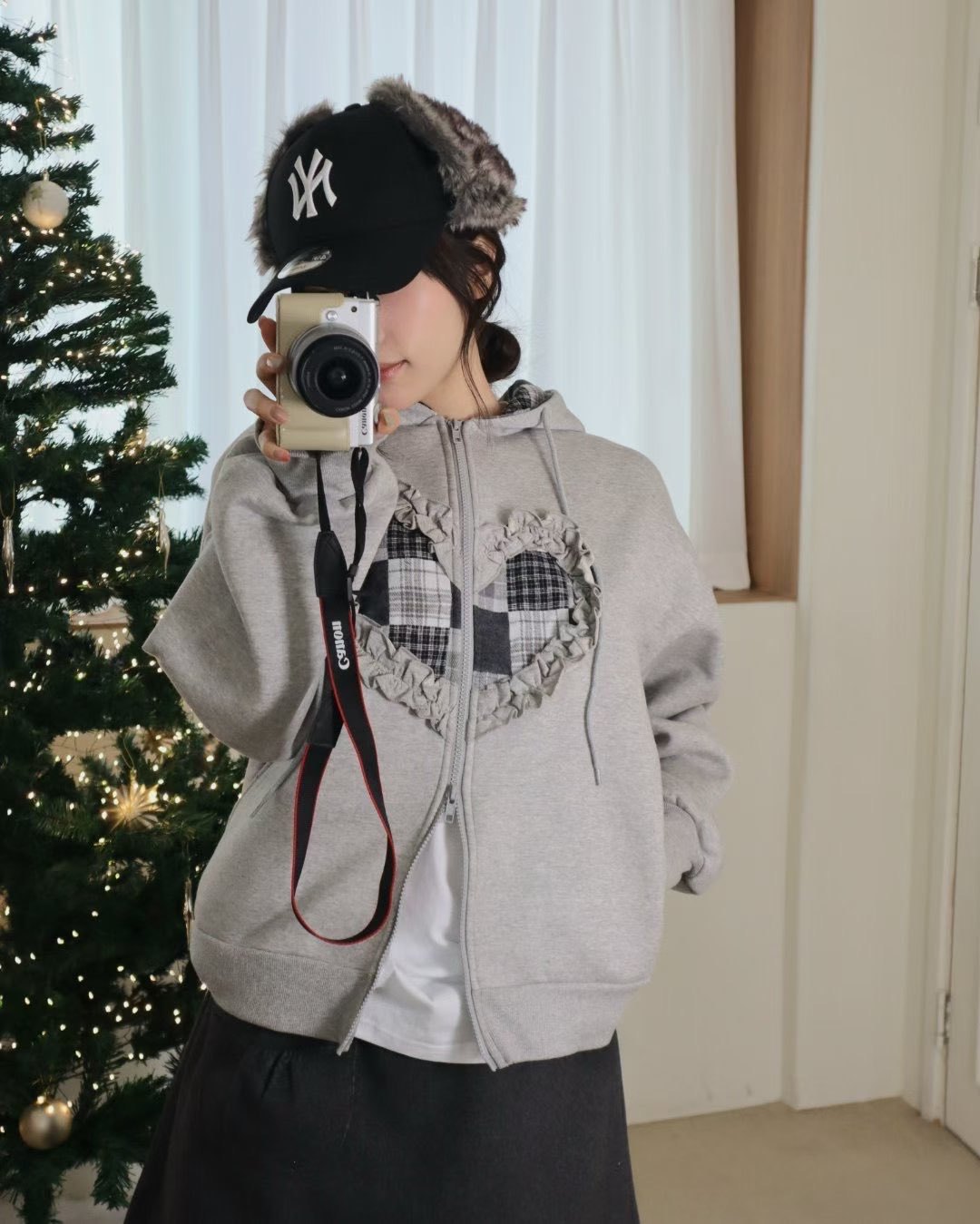 [Preorder 1st Drop Price] C1001 Softcore Riot Heart Hoodie