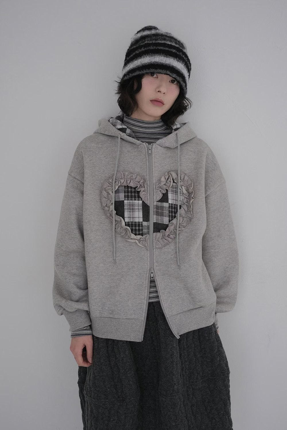 [Preorder 1st Drop Price] C1001 Softcore Riot Heart Hoodie