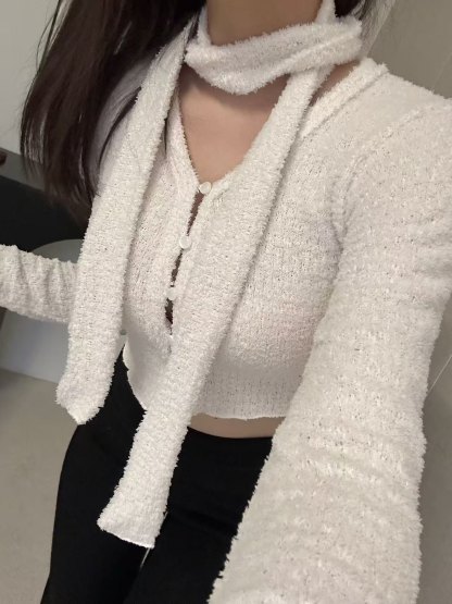 [Website Exclusive] C103 Romance Muffler Cardigan