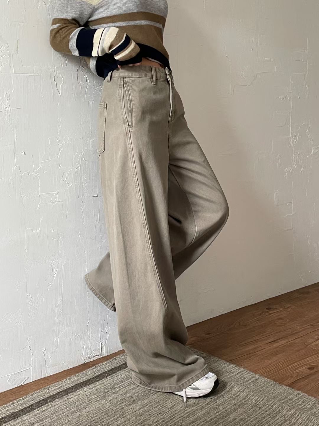 C1101 Contour Wide Leg Jeans